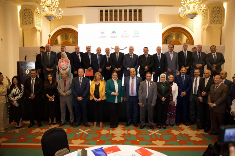 وزير التعليم العالي يوقع اتفاقيتين استراتيجيتين بين بنك المعرفة المصري واتحاد الجامعات العربية واتحاد مجالس البحث العلمي العربية