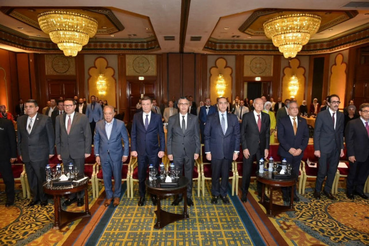 وزير التموين يشارك في النسخة الثالثة من مؤتمر "الزراعة والغذاء