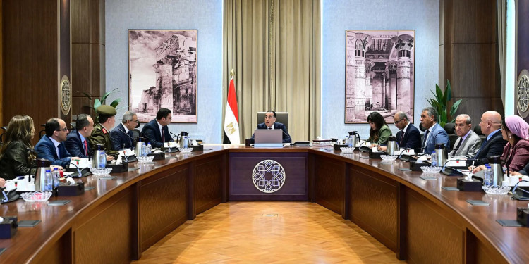 رئيس الوزراء يستعرض الموقف التنفيذي والمالي للمبادرة الرئاسية "حياة كريمة"