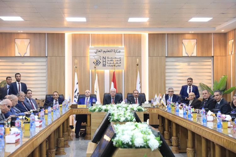 وزير التعليم العالي يترأس اجتماع المجلس الأعلى لشئون المعاهد العالية الخاصة بمجمع المعاهد العليا ببني سويف