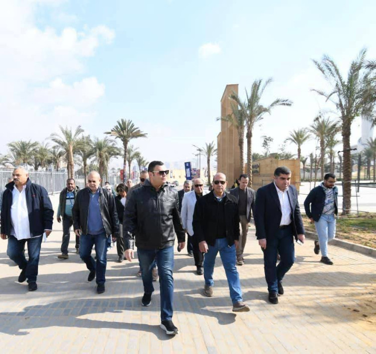 وزير الإسكان يتفقد مشروع "حدائق تلال الفسطاط" بمحافظة القاهرة