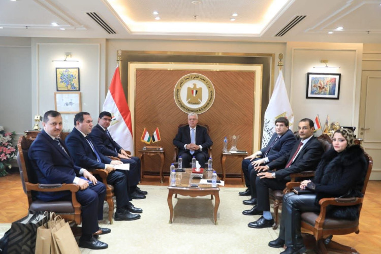 وزير التعليم العالي يستقبل سفير طاجكستان بالقاهرة لبحث آفاق التعاون في مجالات التعليم العالي والبحث العلمي