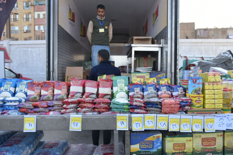 وزارة التموين والتجارة الداخلية : افتتاح سوق اليوم الواحد بمنطقة إمبابة بمحافظة الجيزة