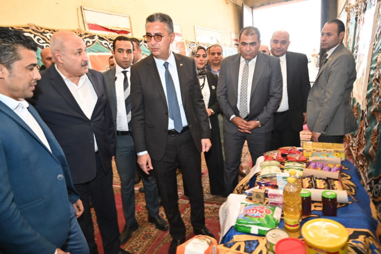 وزير التموين يجري جولة تفقدية موسعة بمحافظة القاهرة لمتابعة الأنشطة التموينية وتوافر السلع بالأسواق