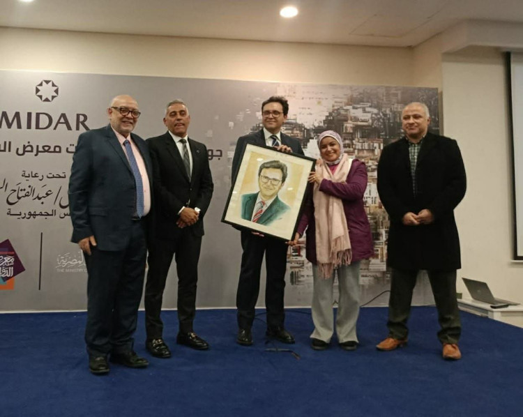 "نجيب محفوظ بعيون العالم" يفوز بجائزة التميز ويبرز دور الكاريكاتير في دعم القوة الناعمة المصرية