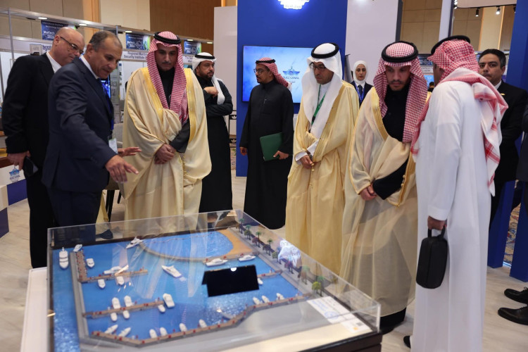 الفريق أسامة ربيع يجتمع مع رئيس الهيئة العامة للموانئ  السعودية لبحث سبل التعاون المشترك