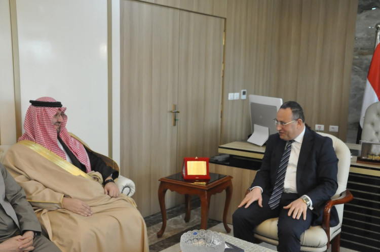 وزير التعليم العالي يبحث مع الأمير عبدالعزيز بن طلال بن عبدالعزيز آل سعود سبل تعزيز التعاون بين الجامعات المصرية والجامعة العربية المفتوحة