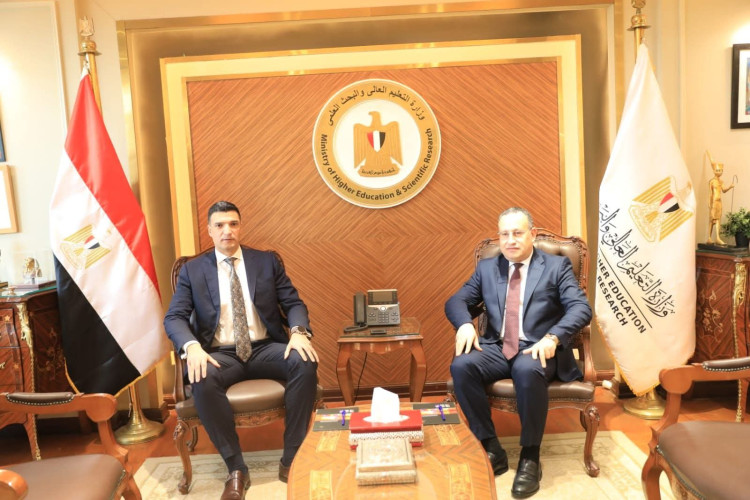 وزيرا التعليم العالي والصناعة يبحثان سبل تعزيز التعاون بين الوزارتين لترجمة الأبحاث العلمية لنتائج تسهم في خدمة المجتمع الصناعي