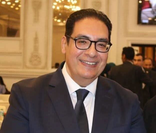 رئيس جامعة القاهرة يوجّه المكاتب الخضراء بمختلف الكليات بتكثيف جهود ترشيد الطاقة وتعزيز كفاءة استخدام الموارد