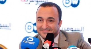 عمار طلال يعلن عن إصدار كتابين بعنوان "تحت الثريا" و"فوق الثرى"