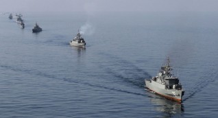 مسؤول عسكري إيراني: السفن الأمريكية في مرمى الصواريخ الإيرانية
