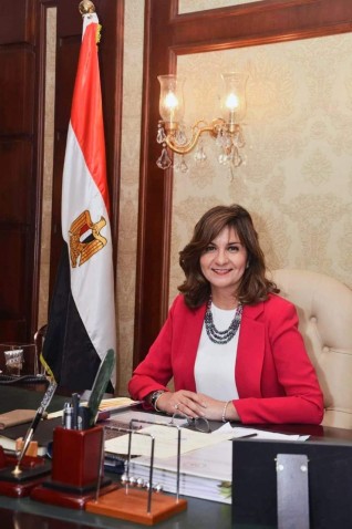 وزارة الهجرة والسياحة يتابعان تعويضات المصريين بالكويت