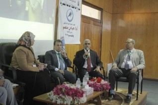 منصور يشهد ختام نموذج محاكاة الجامعة المصرية في نسخته الثالثة بجامعة جنوب الوادي