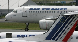 فرنسا بصدد فرض ضريبة جديدة على شركات الطيران