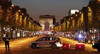 فرنسا تحتفل بالعيد الوطني تحت شعار «التعاون العسكري الأوروبي»