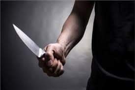 موظف يطعن زميلة بالعمل بالسكين بمجلس مدينة سمالوط بالمنيا