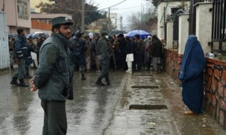 سفارة باكستان فى كابول تغلق قسم التأشيرات بالعاصمة الأفغانية لدواعي أمنية