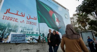 الجزائر تحدد نظام المناظرة التلفزيونية للانتخابات الرئاسية