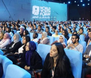 منتدى شباب العالم يقدم جلسة للتميز المؤسسى يحضرها رئيس جامعة المنيا