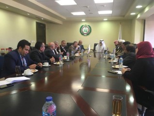 رئيس البرلمان العربى يجتمع بوفد من القبائل العربية لمناقشة حلول الأزمة اللبيبة