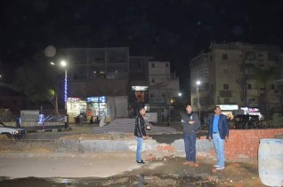 مسعود يتفقد المرحلة الأخيرة لتوصيل الغاز بشارع الجمهورية ليلا