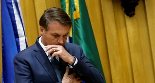 الرئيس البرازيلي يقيل وزير الصحة بعد خلاف "خسائر الاقتصاد أم الأرواح"