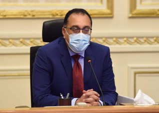 رئيس الوزراء يستعرض تقريراً بشأن جهود الدولة لتعويض المتضررين من المواجهات الأمنية فى محافظة شمال سيناء