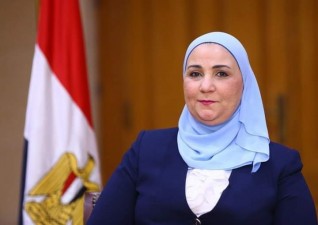 «القباج» تسلم دفعة جديدة من متعافى الإدمان قروضا لإنشاء مشروعات