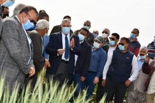 وزير الزراعة ومحافظ الفيوم وربيع يتفقدان مشروع تبطين المساقي