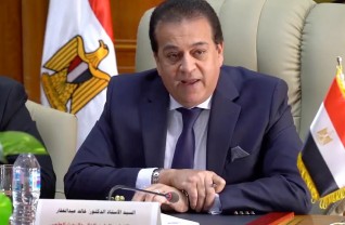 التعليم العالي تناقش بروتوكول تعاون بين جامعة الجلالة وبنك الكساء المصري