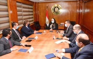 وزيرة التجارة والصناعة تلتقى وفد شركة بي اس اتش العالمية  لبحث استراتيجة الشركة التوسعية بالسوق المصري