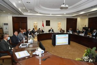 وزير الإسكان يتابع الموقف التنفيذى لمشروعات المبادرة الرئاسية حياة كريمة لتطوير الريف المصرى