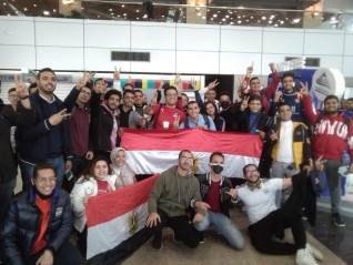 إنهاء إجراءات سفر طلاب الجامعات ومغادرتهم إلى الكاميرون لتشجيع المنتخب المصري