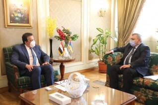 وزير التعليم العالي يستقبل سفير أرمينيا بالقاهرة لبحث دعم التعاون العلمي بين البلدين