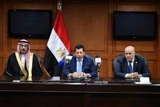 وزير الشباب والرياضة يشهد توقيع بروتوكول تعاون مع مجلس القبائل والعائلات المصرية