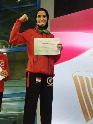 التعليم العالي تهنئ الطالبة يمنى عياد بجامعة دمياط لفوزها بالميدالية البرونزية فى بطولة البحر الأبيض المتوسط