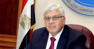 وزير التعليم العالي يستعرض تقريرًا حول نتائج مؤتمر الجمعية المصرية للميكروسكوب الإلكتروني