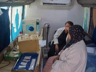 الكشف على ٨٨٧ مواطن فى قافلة طبية مجانية بنجع حمادي ضمن مبادرة  حياة كريمة