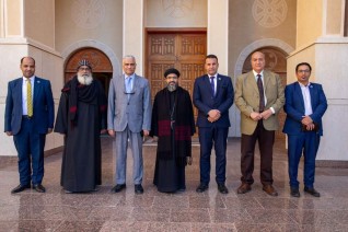 رئيس جامعة الملك سلمان الدولية يزور كنيسة موسى النبي ومار مرقس الرسول بجنوب سيناء للتهنئة بعيد الميلاد المجيد