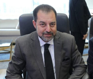 وزير التعليم العالي يجدد ندب الدكتور أحمد عناني للعمل مستشارًا للوزير للسياسات الصحية
