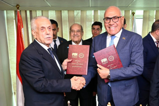 رئيس مجلس الشيوخ يشهد توقيع مذكرة للتفاهم بين الهيئة العربية للتصنيع والمحكمة العربية للتحكيم