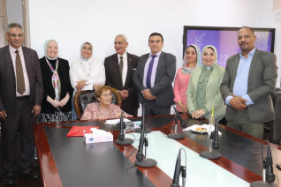 كلية الإعلام جامعة القاهرة تحصل على تجديد الأيزو في جودة الجهاز الإداري  والصحة والسلامة المهنية وإدارة استمرارية الأعمال