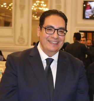 بدء الموسم الثقافي بجامعة القاهرة الاهلية .. محاضرة توعوية عن المجالات المهنية للصيادلة