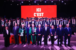 وزير التعليم العالي يشهد حفل تخرج الدفعة 19 من جامعة سنجور بالإسكندرية