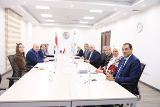 وزير التعليم العالي يستقبل الممثل الخاص للرئيس الروسي لبحث