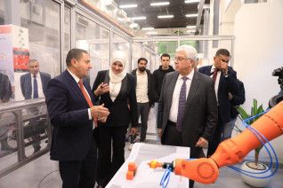وزير التعليم العالي يتفقد معهد بحوث الإلكترونيات ويشيد بإمكاناته البحثية والتقنية
