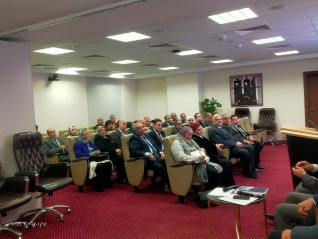 التعليم العالي : اجتماع لجنة تقييم المعاهد العليا الخاصة بقطاع الدراسات التجارية