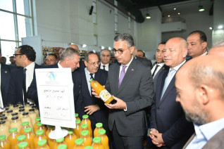 وزير التموين ومحافظ القاهرة ورئيس اتحاد الغرف التجارية ورئيس جهاز تنمية المشروعات يفتتحون معرض "أهلاً رمضان" بمدينة نصر