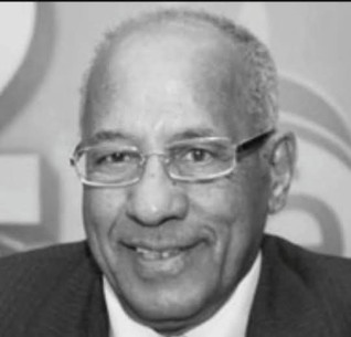 رئيس جامعة القاهرة ينعي الاستاذ الدكتور أحمد درويش أستاذ البلاغة والنقد الأدبي والأدب المقارن بكلية دار العلوم، وعضو مجلس الجامعة