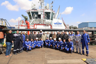 الفريق أسامة ربيع يتابع انتظام حركة الملاحة بالقناة وجاهزية أطقم الإرشاد والأطقم البحرية